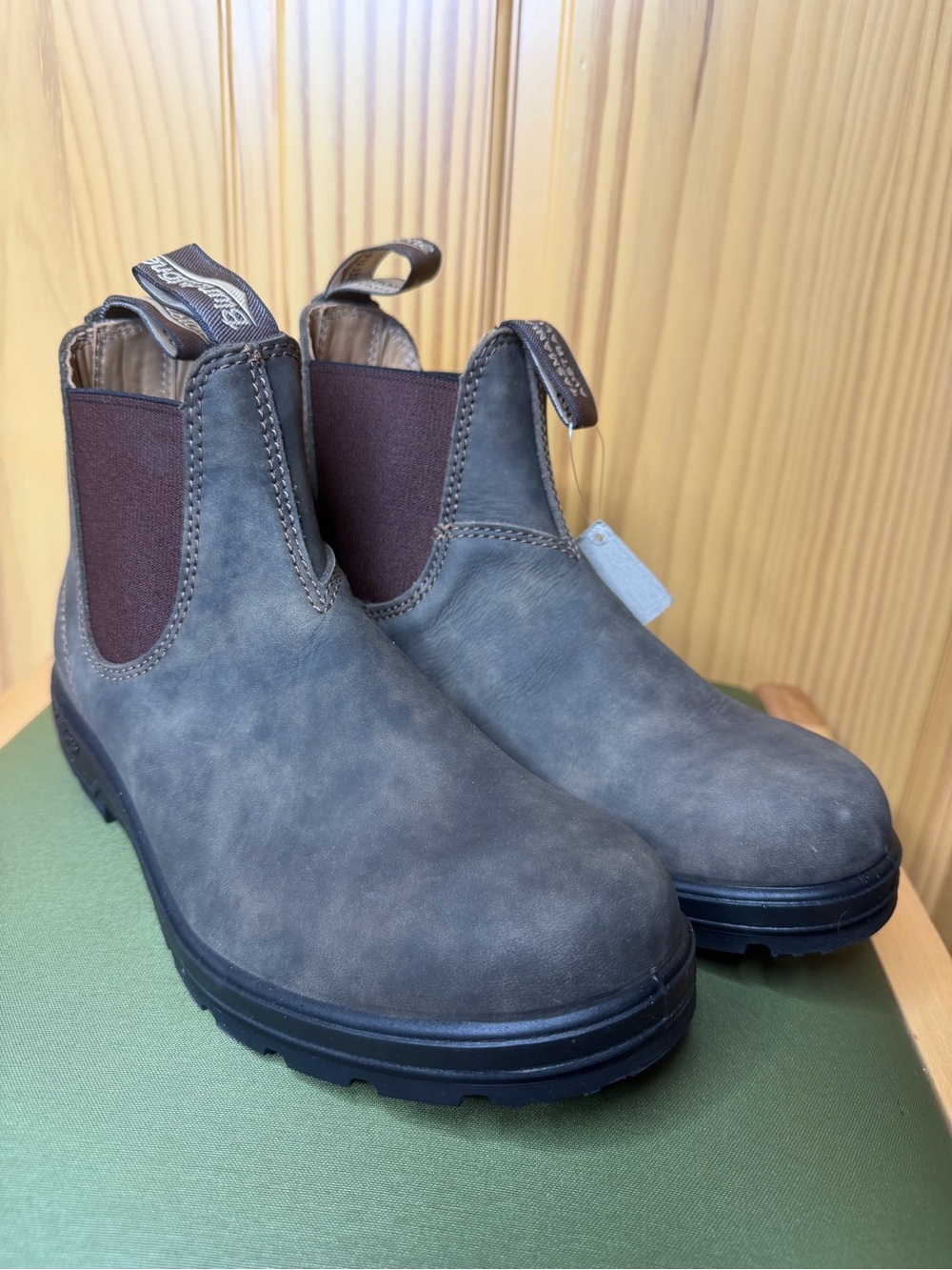 Women’s Chelsea Work Boots in Brown